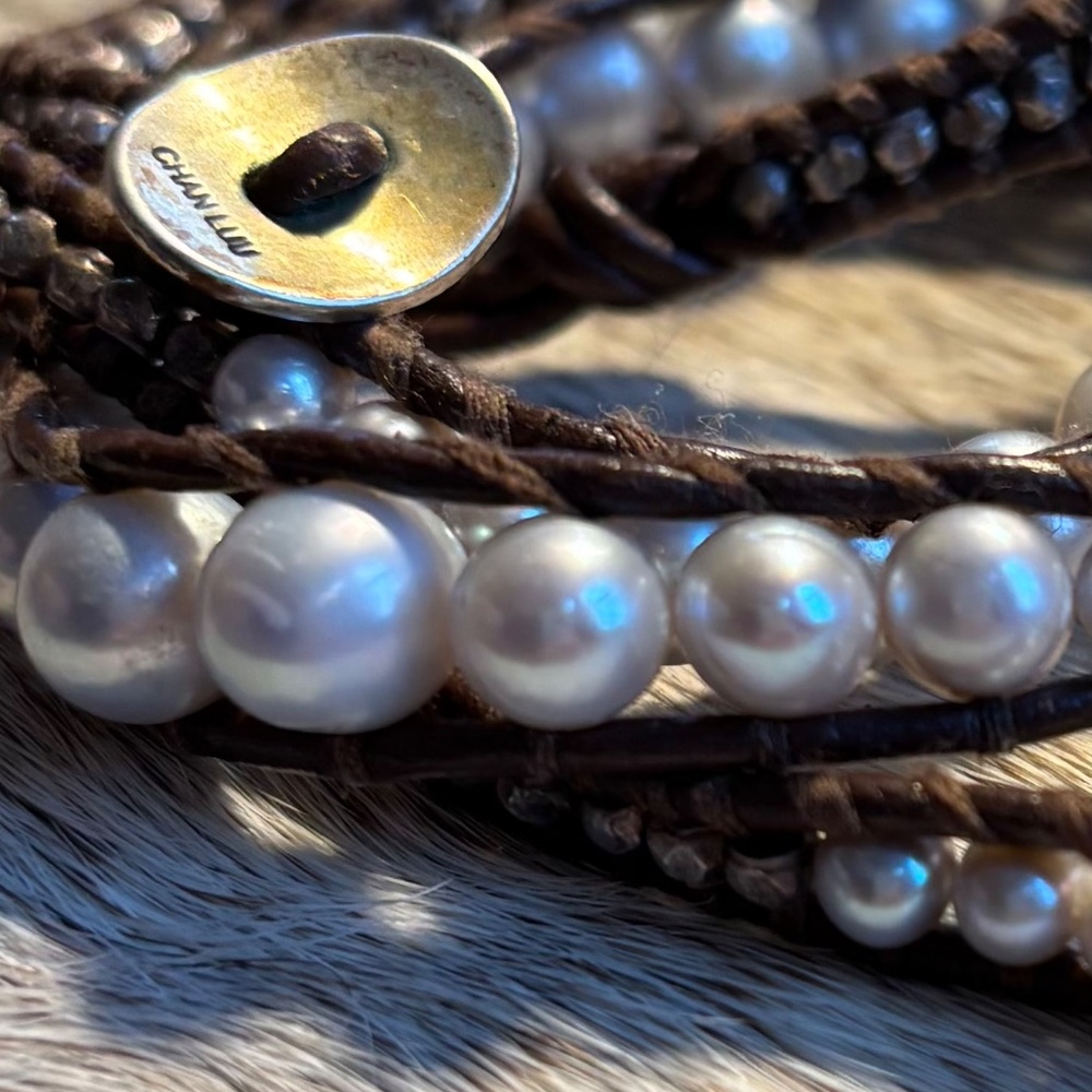 Chan Luu Silver Natural Pearl Wrap Bracelet with Silver Beads - Picture 4 of 6